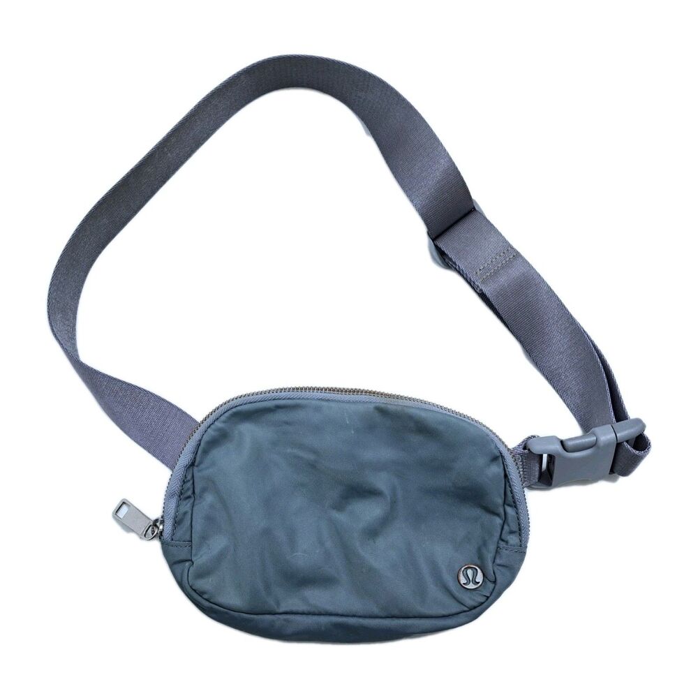 Lululemon Everywhere Belt Bag Blue Green Crossbody Fanny Pack Adjustable Strap